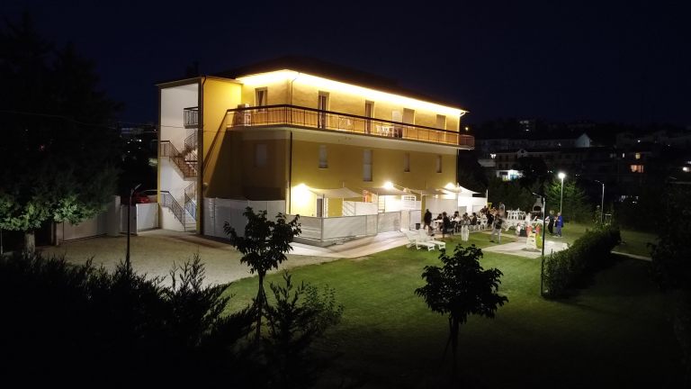 residence borgo offida vino